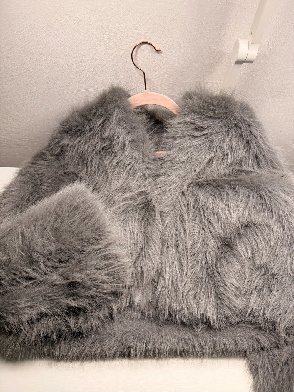 Wild Fable Gray Faux Fur Cropped Jacket XS